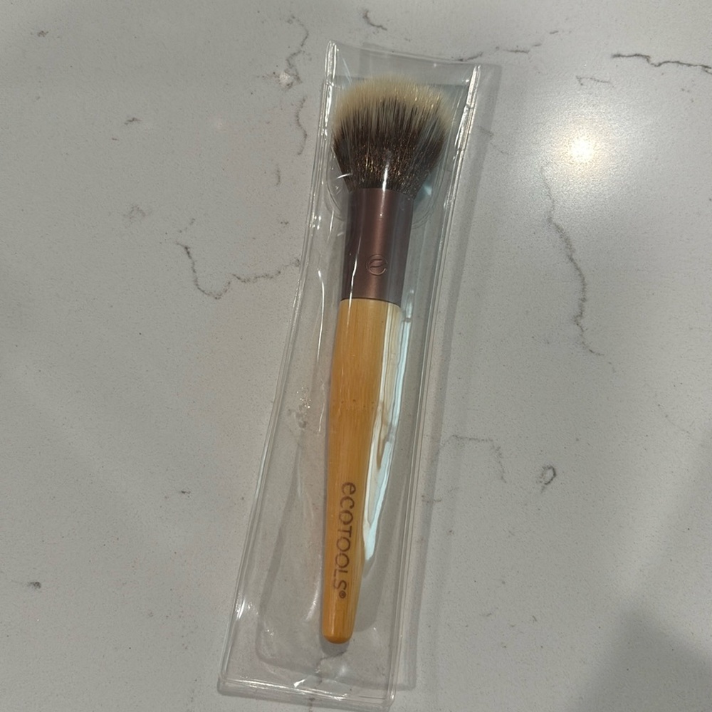 NWT ecotools Multitasking Brush